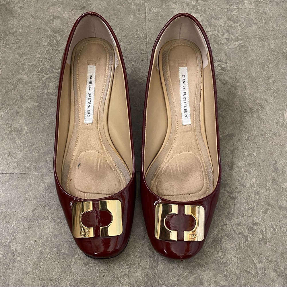 Diane Von Furstenberg Bonnie Patent Leather Pump